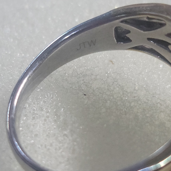 R267  Natural White Diamond Cocktail Ring - Picture 6 of 12